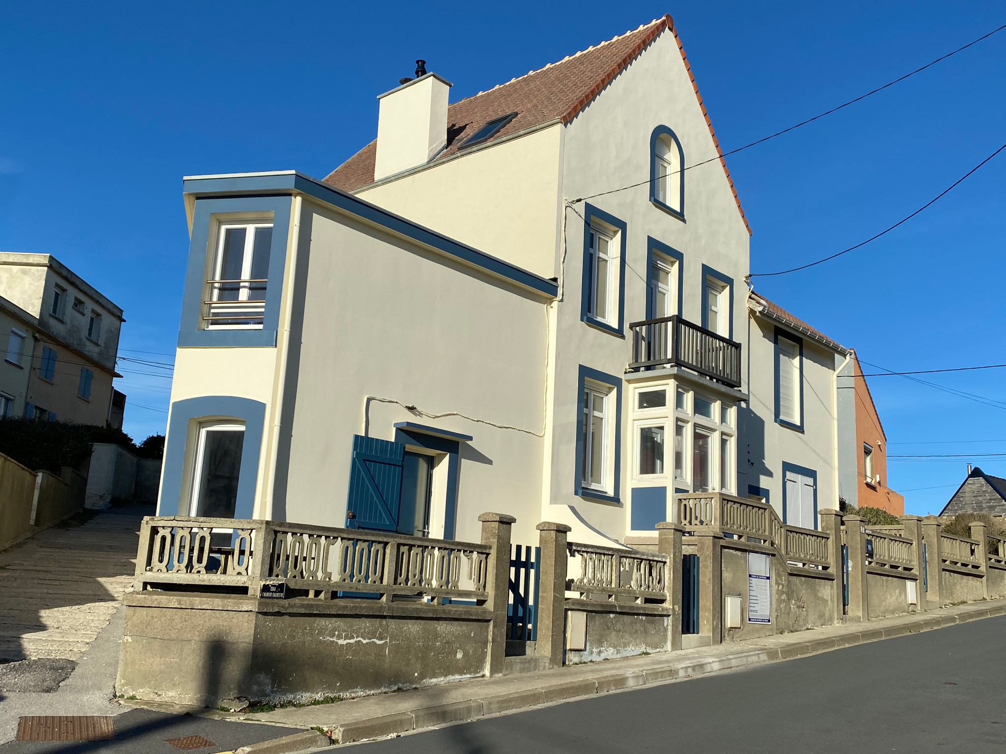 Vue de la fa&ccedil;ade du ChaletTheodore